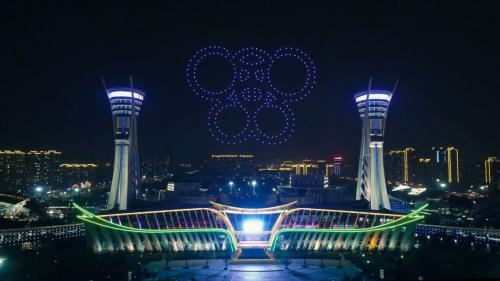 天幕下不一样的精彩 当无人机表演遇上潍坊国际风筝节