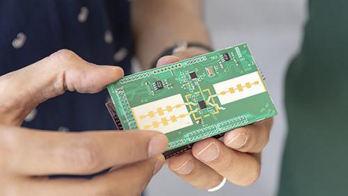 火柴盒大小的雷达问世 可在无人机和安全系统当中使用