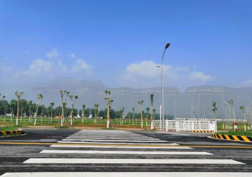 河南省土壤污染防治现场教学、观摩团观看全丰航空无人机飞防演示