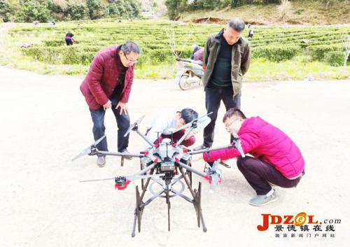 景市无管局开展无线电监测无人机技术演练