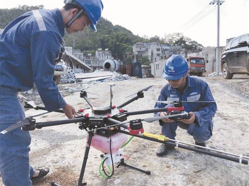 13个新职业发布 无人机驾驶员薪酬可观成"香饽饽"