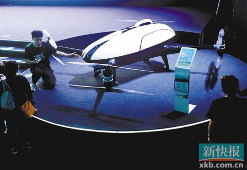 用时仅8分钟!首条无人机配送服务实现首航 