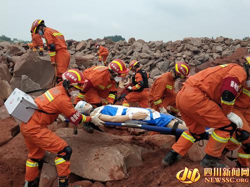 “无人机”、“机器人”……四川2019年省级抗震救灾综合演练亮“绝活”