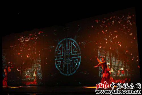 绝美虞姬胡沈员令人“念念不忘”，无人机科技力“狂刷”国人自豪感