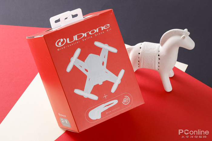 UDrone意念无人机初体验　玩转脑电波控制