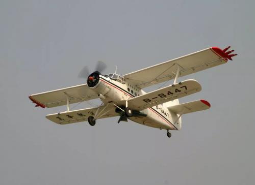 大疆极飞进军无人机万亿飞播市场：短期内难有突破，可能是一种霸王硬上弓的商业模式 