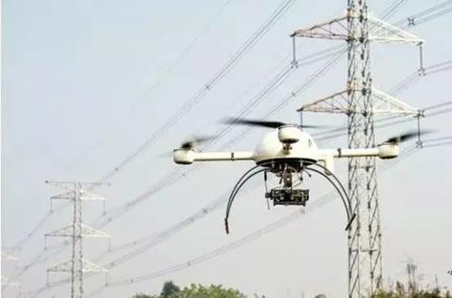 无人机作为中断的代理人在石油和天然气中驾驶无人机