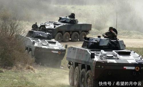 上千士兵进驻挑衅，无人机队逼近前线，俄罗斯打碎牙咽肚里