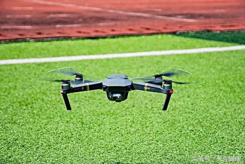 香片、拍子、杀虫剂都已out，新一代灭蚊专家属于无人机