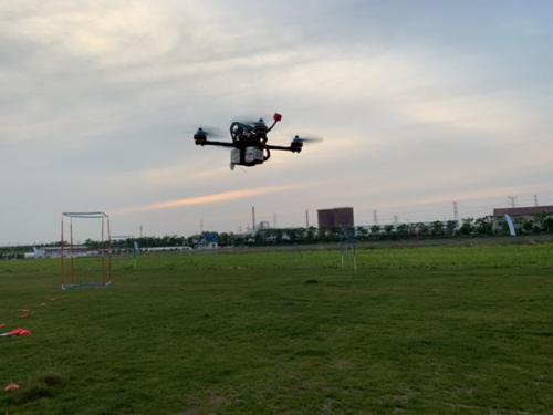 “空中F1” 江苏无锡举行无人机竞速公开赛