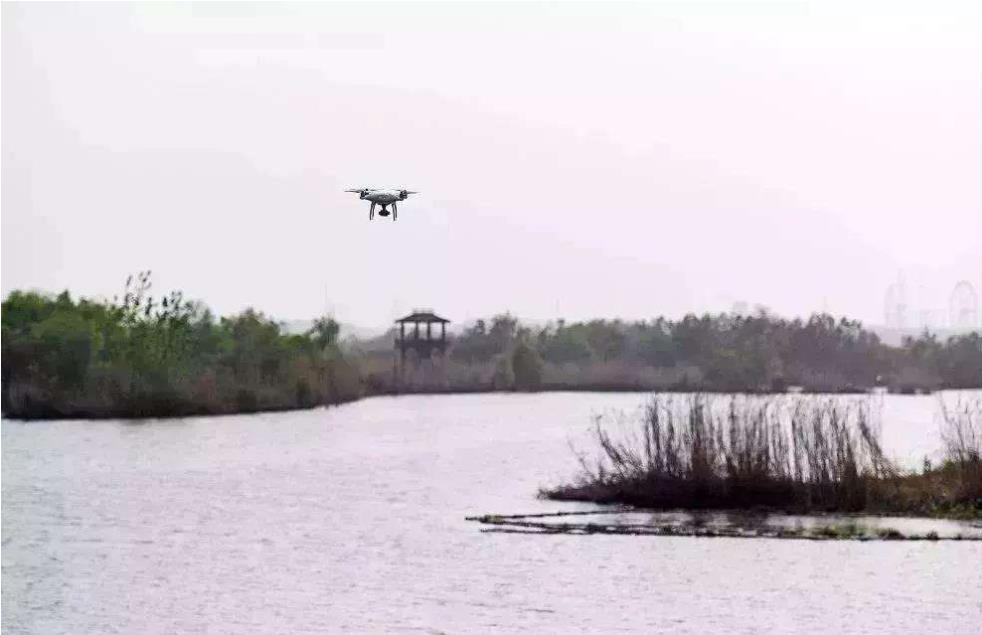 扎实推进河湖长制工作，琼海运用无人机巡查河湖