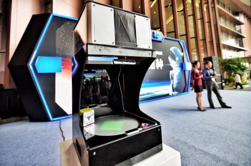 相隔千里瞬间穿越，无人机10小时续航…余杭又有“新物种”问世 