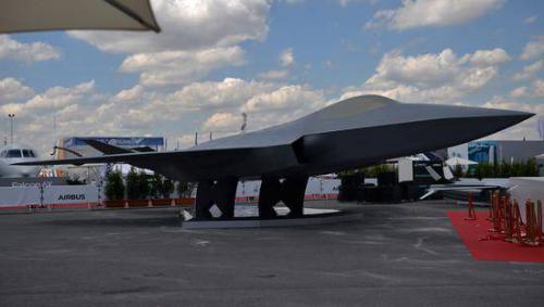 观察｜法德西五代机亮相，装“空战云”可与无人机协同作战