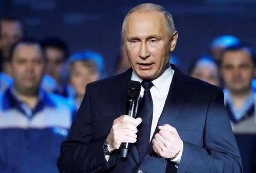 总统正演讲，两架无人机携炸弹被引爆，矛头直指头号大国