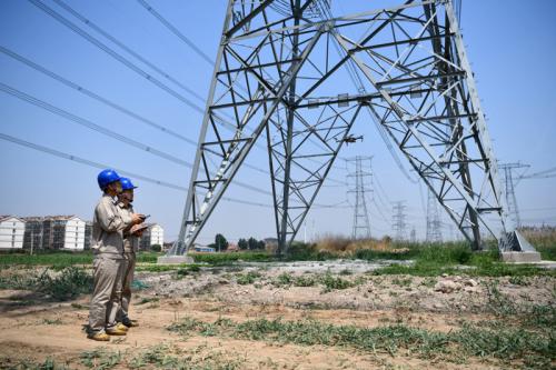 天津：无人机巡检 保输电安全
