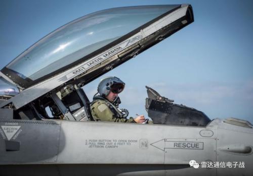 DARPA将无人机带入“狗斗”，实现视距范围内的“AI”空战 