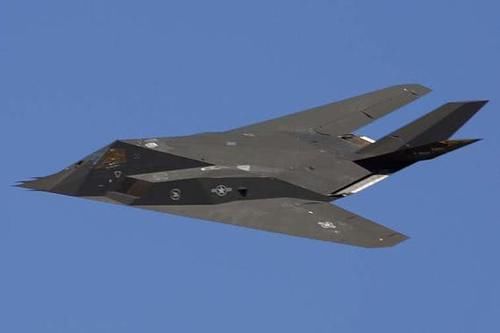 扣留伊资产抵扣无人机损失，美主张引舆论哗然！俄支持伊朗遭围攻