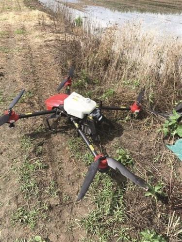 无人机“撒野”撞上老奶奶 致其颅骨粉碎性骨折