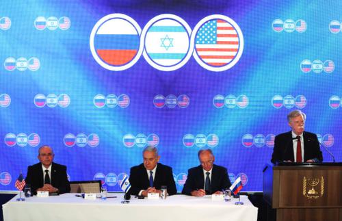 俄罗斯：美国无人机加害伊朗领空 博尔顿：无人机在中立水域航行