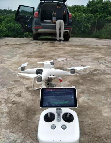 雷电天气能不能飞无人机？