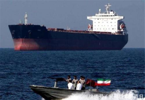 美海军重拳出击，击落伊朗无人机有诈，新一场“苦中计”在上演？