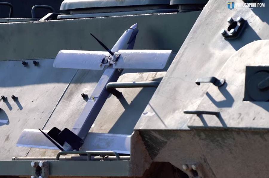 乌克兰向泰国交付新型装甲车 附送1架无人机