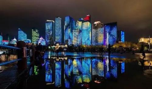 青岛浮山湾灯光秀时间发布 还有无人机表演