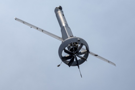 美国海军陆战队进行多种无人机和水下系统舰队试验