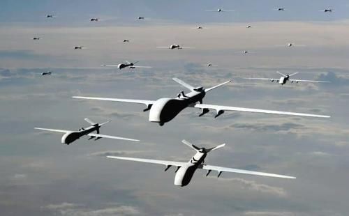 伊朗出动无人机蜂群，美军战舰已无所遁形，俄：从哪里学的战术？