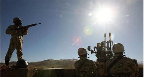 伊朗无人机火速驰援战场，刚越境就被邻国击落，地面部队停止前进