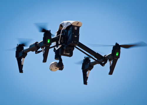 Epirus系统公司为美国空军开发用于无人机的定向能系统