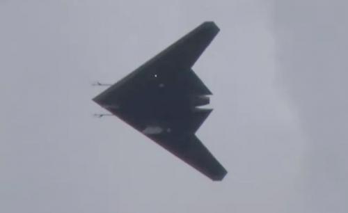 猎人B首飞成功，俄罗斯无人机水平到底如何？曾助力沈飞神雕 