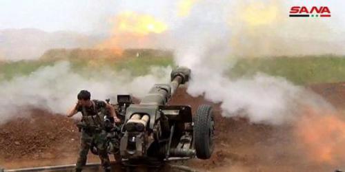 空中瞬间"团灭"恐怖分子 叙军无人机粉碎自杀袭击