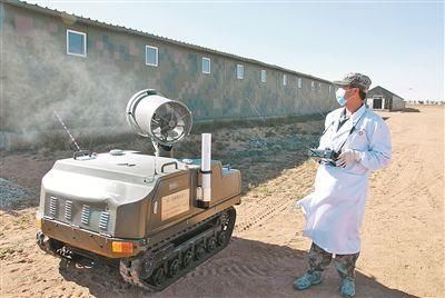 灭虫用上无人机洗消有了机器人