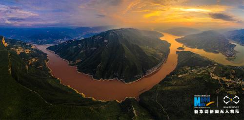 无人机航拍：八月三峡 江山壮阔