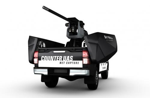 科技动态：英国公司推出全球首款“车载网捕式反无人机系统”