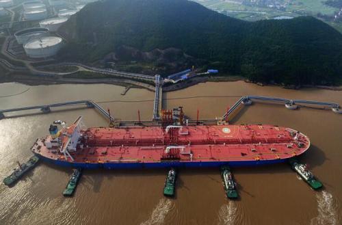 三天对三国四起袭击，无人机、F-35都出动，伊朗挨打却不还手 