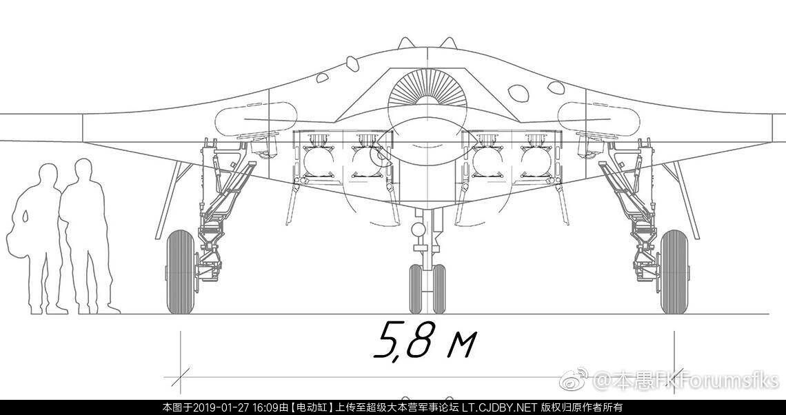 苏霍伊公司展示隐身升级版S-70“猎人”无人机 