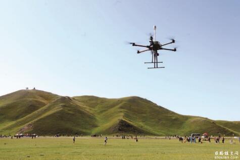 无人机气象探测系统亮相新疆巴州巴音布鲁克 