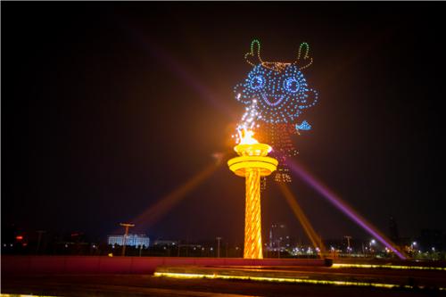 千架无人机表演助阵第十一届全国少数民族运动会开幕式 炫丽星火点亮奥体