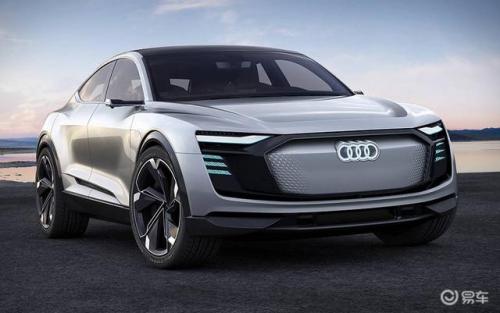 奥迪新概念车逼格炸裂，配5台无人机照明开路