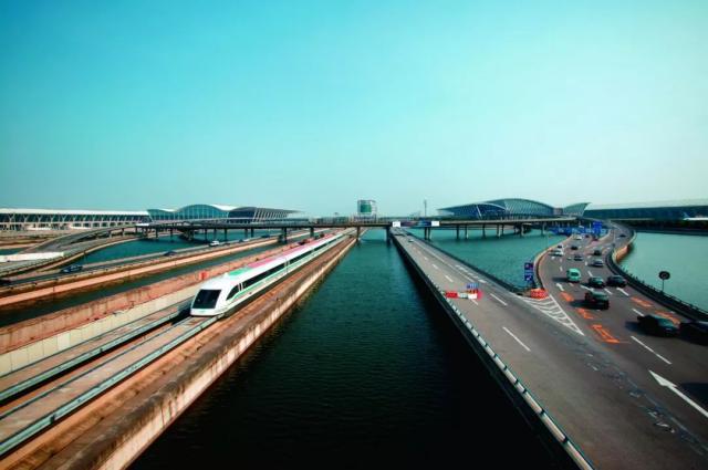 中共中央国务院印发《交通强国建设纲要》