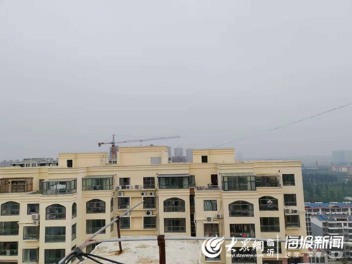 平邑城管使用无人机巡查 让违建无处遁行