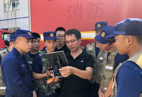 2 分钟部署 3 分钟建模，火灾现场有大疆：稳！