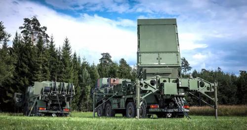 新式反导从沙漠发出怒吼 称3分钟把无人机炸成碎片：敢再来试试？ 