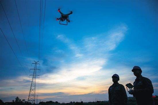无人机巡检 重庆保障国庆期间水电气充足供应 