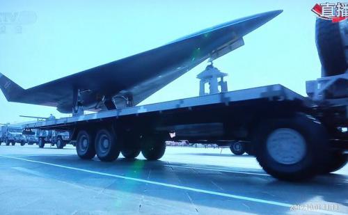 谜底揭开：大阅兵无人机第一方队神秘无人侦察机，5马赫高超音速