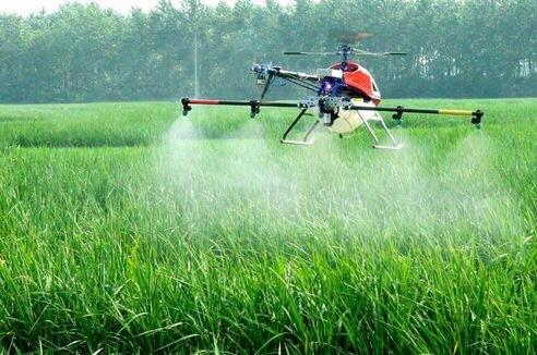 农田“新宠”!一架植保无人机工效相当于60个劳动力