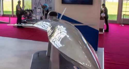 国产神秘无人机亮相航展，外形很奇特，却是针对F35的制胜法宝