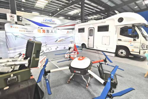 央视新闻重点报道-天津直博会上这家无人机企业大放光彩！